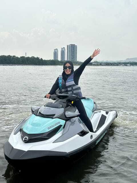 Johor Bahru : Seadoo JetSki 30mins Self Ride Tour(Single) - The photo stop near R&F Mall