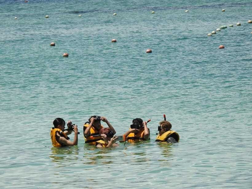 Kota Kinabalu: Island Hopping with Snorkeling & Meal - The shared-boat system can test your patience