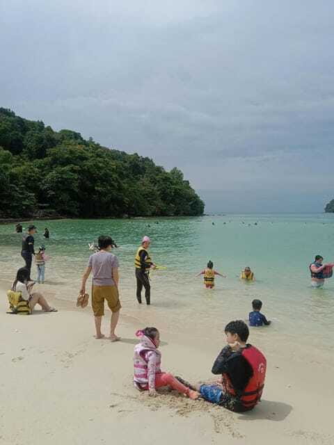 Kota Kinabalu: Manukan & Sapi Islands Snorkeling with Lunch - The 15-minute hop to Sapi Island