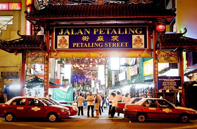 Kuala Lumpur: 4-Hour Authentic Local Markets & Event Tour - Key points at a glance
