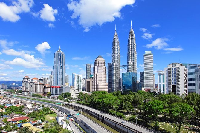 Kuala Lumpur Airport Transfer to Your Hotel - Shared Transfer or Private Car?