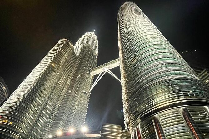 Kuala Lumpur Airport Transit Tour - Mosques, temples, and Kuala Lumpur’s mixed identity