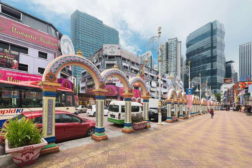 Kuala Lumpur: Batu Caves & Historic Buildings Tour - What to wear and how to pace the morning