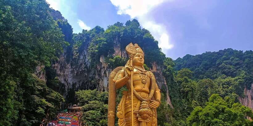 Kuala Lumpur: Batu Caves, Ramayana Caves & Kanching Falls - Cooling off at seven levels of Kanching Falls