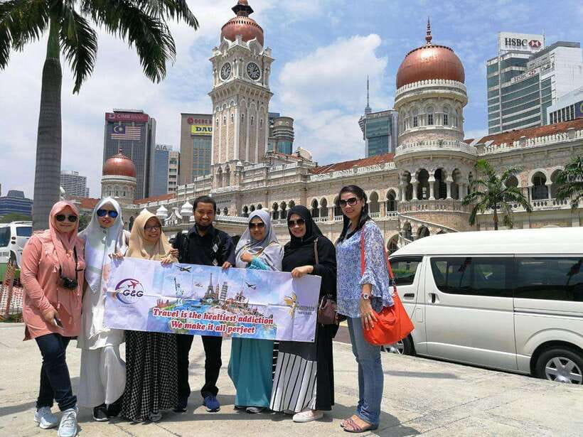 Kuala Lumpur: Batu Caves, Thean Hou Temple & National Mosque - The National Mosque and its blue dome
