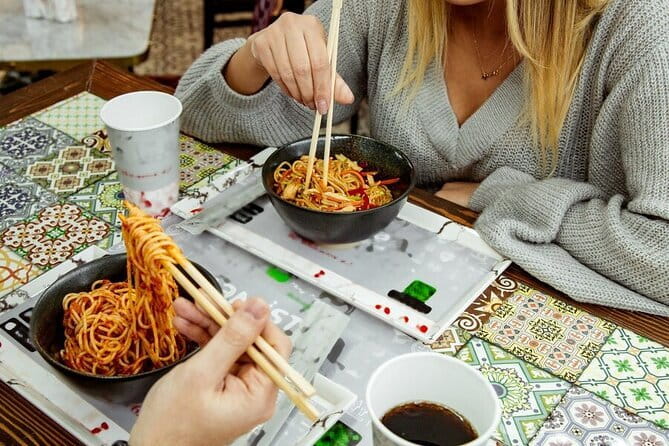 Kuala Lumpur Best Food Tour With A Guide - Central Market: food alongside crafts and local culture