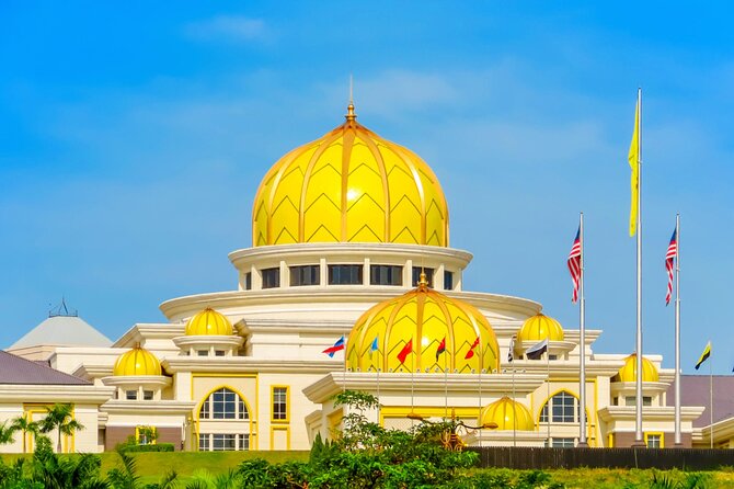 Kuala Lumpur City & Batu Caves Temple Private Tour - Petaling Street: food, shopping, and a busy change of pace