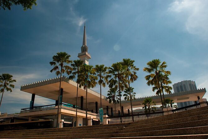 Kuala Lumpur City Tour with KL Tower Observation Deck - Thean Hou Temple: color, symbols, and a short visit