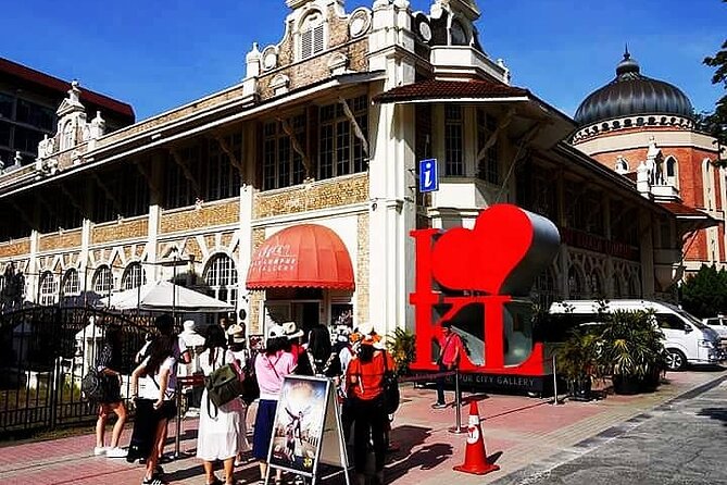 Kuala Lumpur City Tour with KL Tower Observation Deck - Petronas Twin Towers: the classic Kuala Lumpur photograph