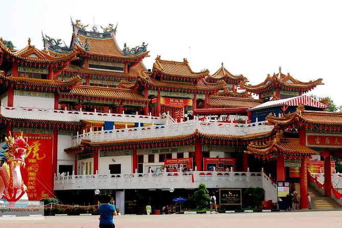 Kuala Lumpur Customizable Private Tour Including Driver - The National Mosque and a change of pace