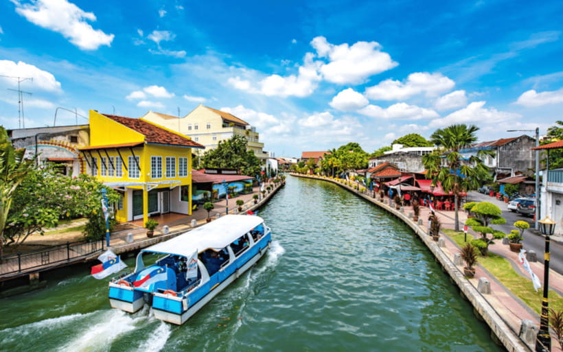 Kuala Lumpur Discovery: Shared Group Tour from Port Klang - The railway station and National Mosque