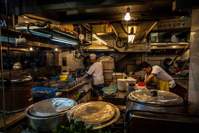Kuala Lumpur: Evening Food Tour by Bike - Why an evening bicycle ride works in Kuala Lumpur