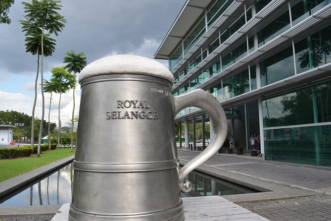 Kuala Lumpur Full Day City Tour with Petronas Twin Tower Tickets - Central Market, Chinatown, and Brickfields