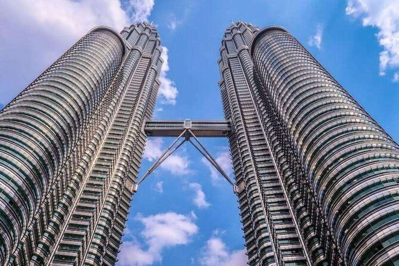 Kuala Lumpur: Full-Day Private City Highlights Tour - Batu Caves and the 272-step climb
