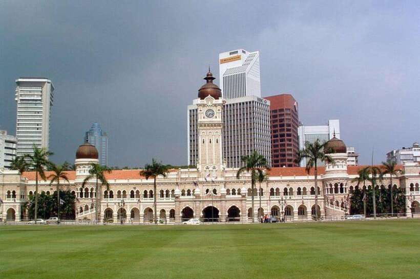 Kuala Lumpur: Full-Day Private City Highlights Tour - River of Life and the National Mosque