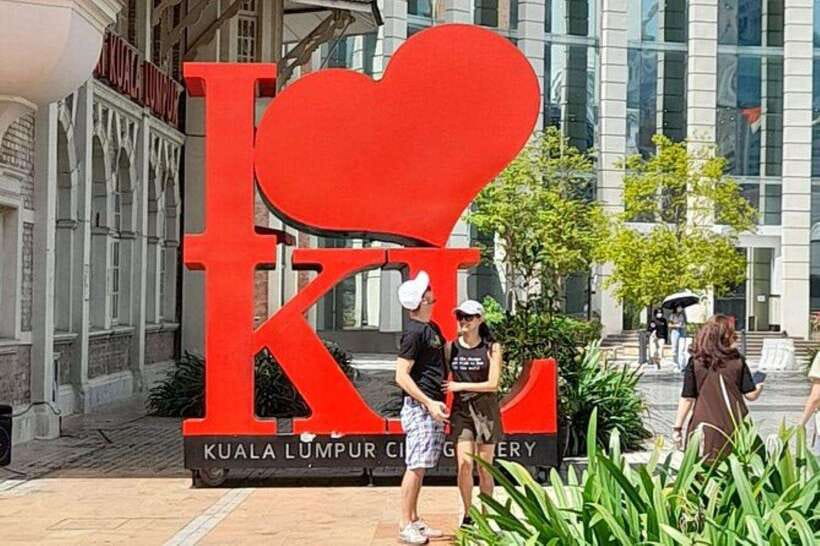 Kuala Lumpur: Full-Day Private City Highlights Tour - How flexible is the eight-hour itinerary?