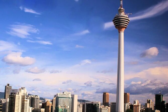 Kuala Lumpur Full Day Private Tour with 24 spots Of Wonders - Royal gates and the climb at Batu Caves