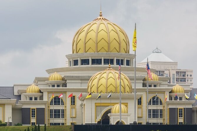 Kuala Lumpur Full Day Private Tour with 24 spots Of Wonders - Mosques and a free textile museum