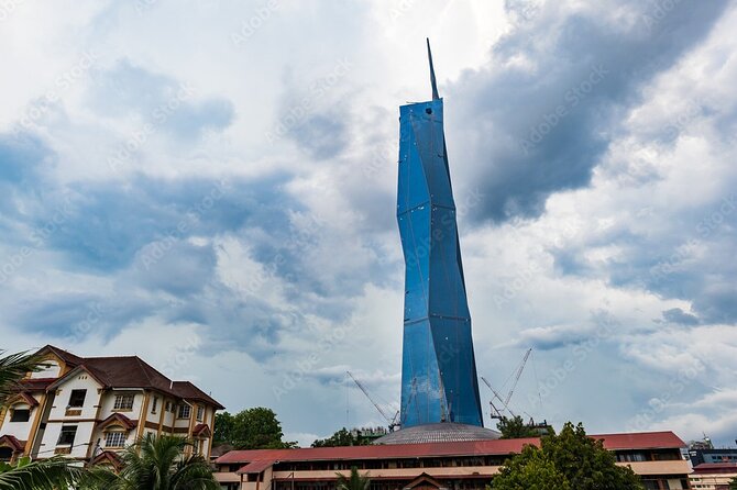 Kuala Lumpur Full Day Private Tour with 24 spots Of Wonders - Central Market, chocolate, and the city’s trading streets