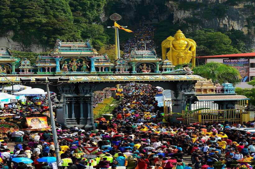 Kuala Lumpur Full-Day Sightseeing Tour with Batu Caves - Merdeka Square and the city’s public spaces