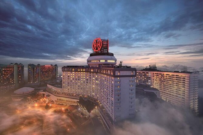 Kuala Lumpur (Genting Highlands 7.5 hours Private Tour) - Genting Highlands Premium Outlets at the lower station