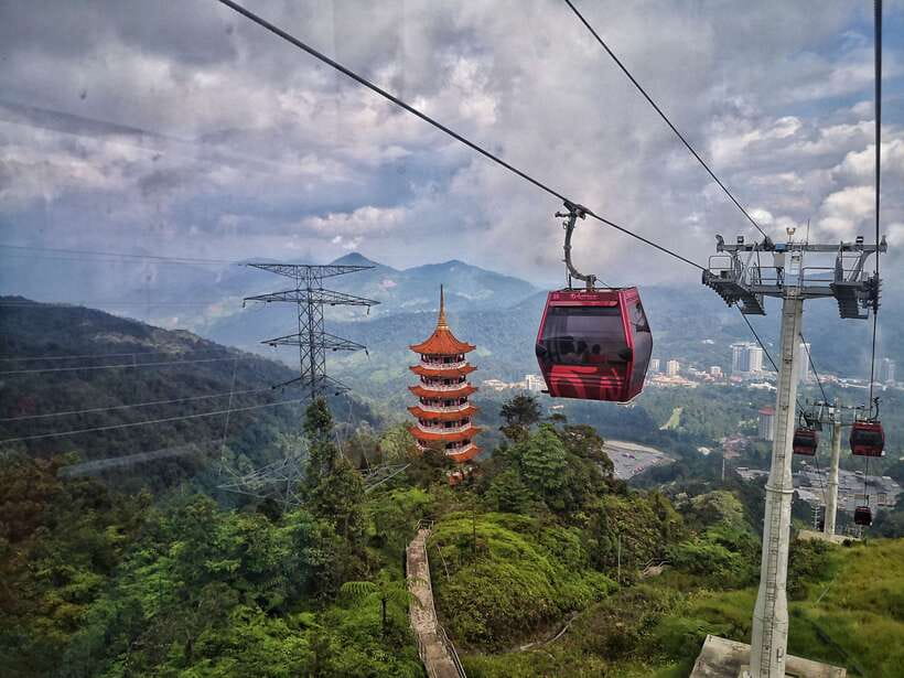 Kuala Lumpur: Genting Highlands & Batu Caves Day Trip - Batu Caves and the 272-step climb