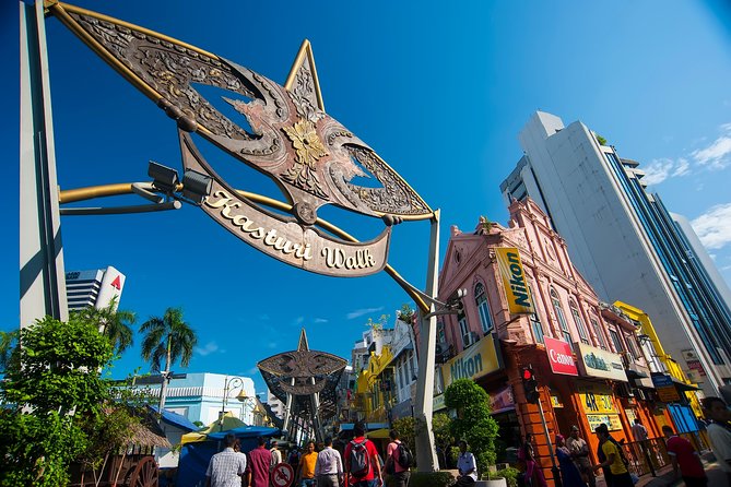 Kuala Lumpur Grand Full Day Guided Tour with 25 Attractions (SIC) - Merdeka Square and Kuala Lumpur City Gallery