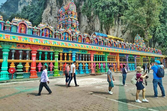 Kuala Lumpur Grand Full Day Guided Tour with 25 Attractions (SIC) - Chinatown, Petaling Street, and Central Market
