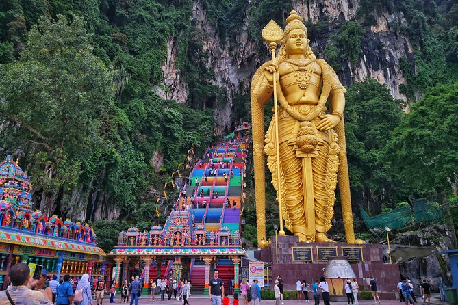 Kuala Lumpur Grand Full Day Guided Tour with 25 Attractions (SIC) - Kuala Lumpur Tower and Saloma Bridge