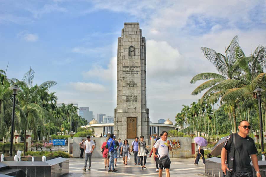 Kuala Lumpur: Half-Day City Tour - Petronas Twin Towers: the big photo finish
