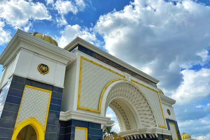 Kuala Lumpur Half Day City Tour (Private Tour) - Istana Negara: Kuala Lumpur’s royal gateway