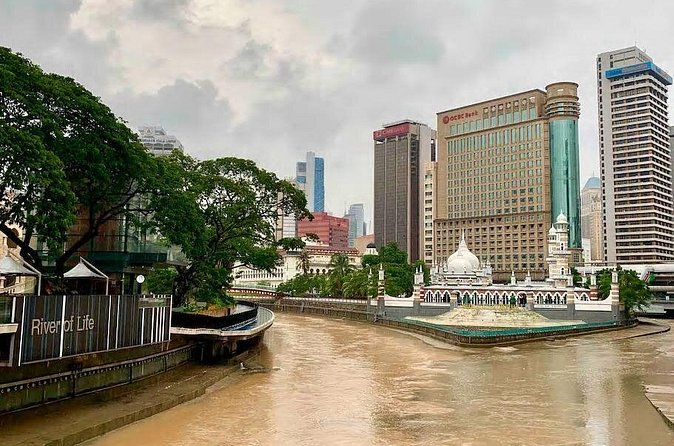 Kuala Lumpur InfoFun Walking Tour Experience - Merdeka Square, river confluence, and colonial Kuala Lumpur