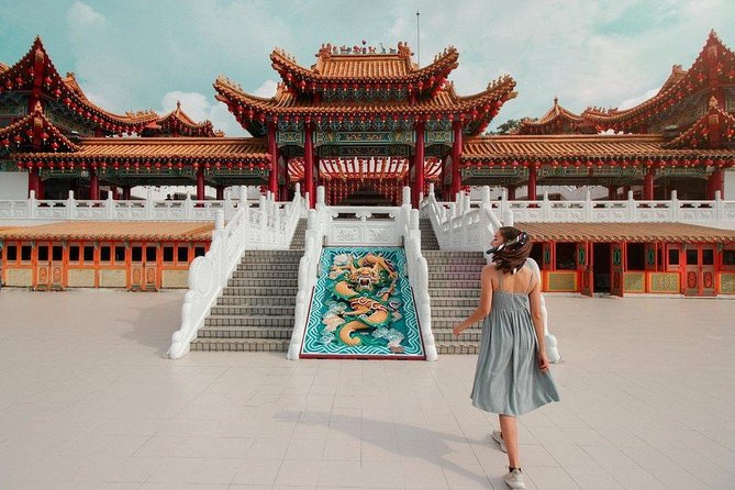 ️ Kuala Lumpur Instagram Tour: Most Famous Spots (Private & All-Inclusive) - Merdeka Square and the Sultan Abdul Samad Building