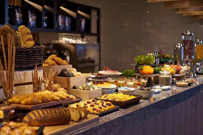 Kuala Lumpur International Airport Plaza Premium Lounge - Is the $54.85 price good value?