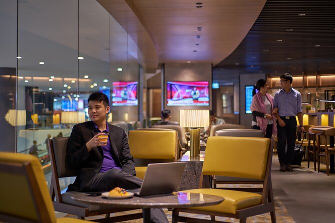 Kuala Lumpur International Airport Plaza Premium Lounge - Who should book this lounge?
