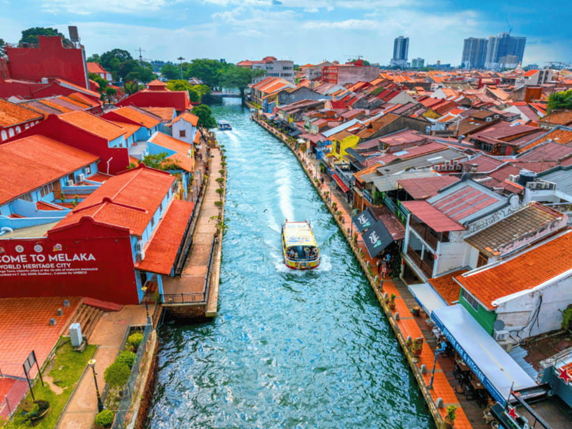 Kuala Lumpur: Malacca Day Trip with River Cruise and Lunch - Dutch Square and the old Protestant church