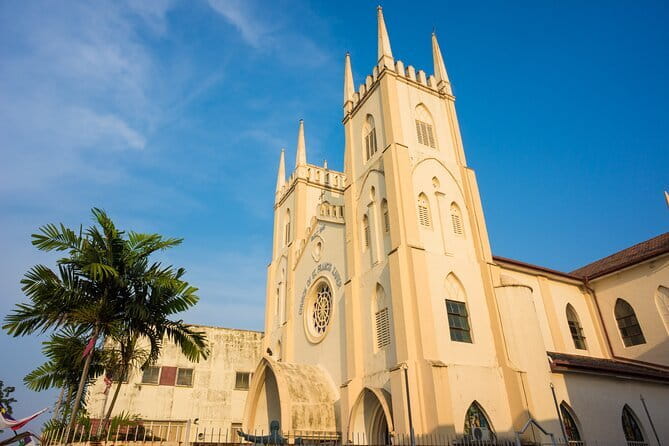 Kuala Lumpur Malacca River Cruise and Historical Tour with Lunch - Harmony Street and Cheng Hoon Teng Temple