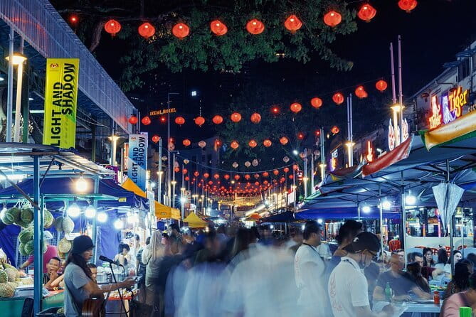 Kuala Lumpur: Nightlife Walking Tour with Local Guide - Starting at KLCC as evening arrives