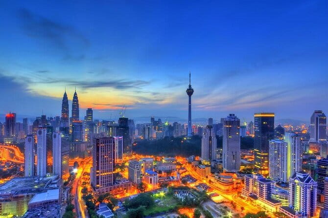 Kuala Lumpur: Nightlife Walking Tour with Local Guide - A helipad that becomes a night bar