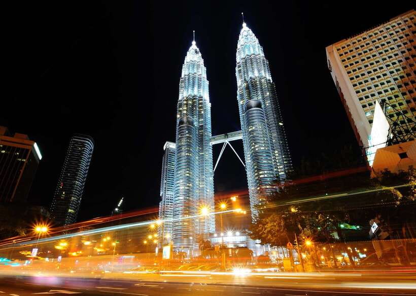 Kuala Lumpur Petronas Towers e-Tickets - Reaching the upper observation deck