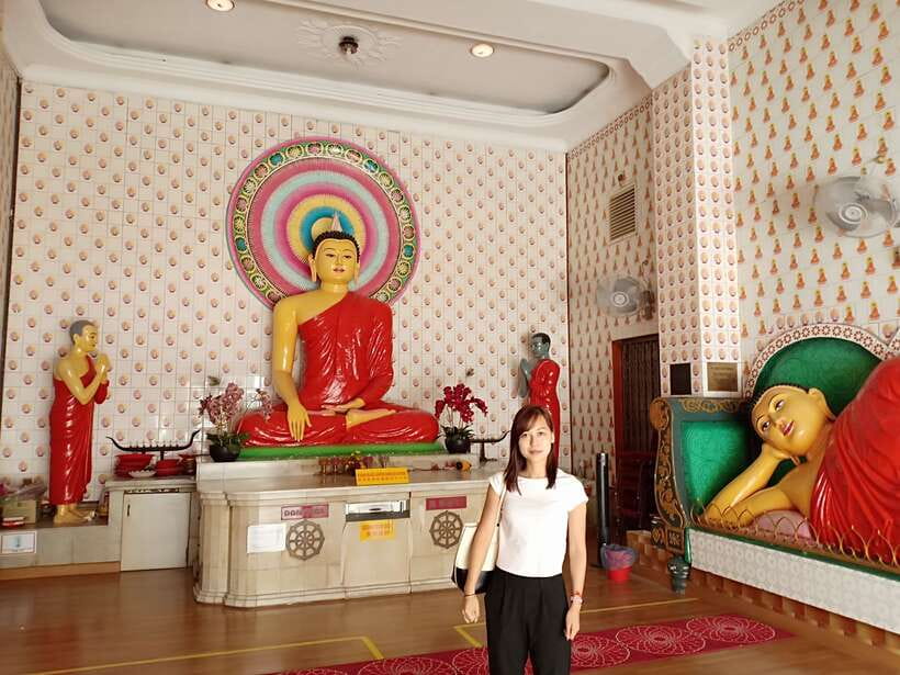Kuala Lumpur: Private Batu Cave, National Mosque Tour, Lunch - Who should book this KL cultural tour