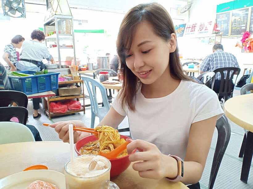 Kuala Lumpur: Private Batu Cave, National Mosque Tour, Lunch - Petaling Street and Central Market in short visits