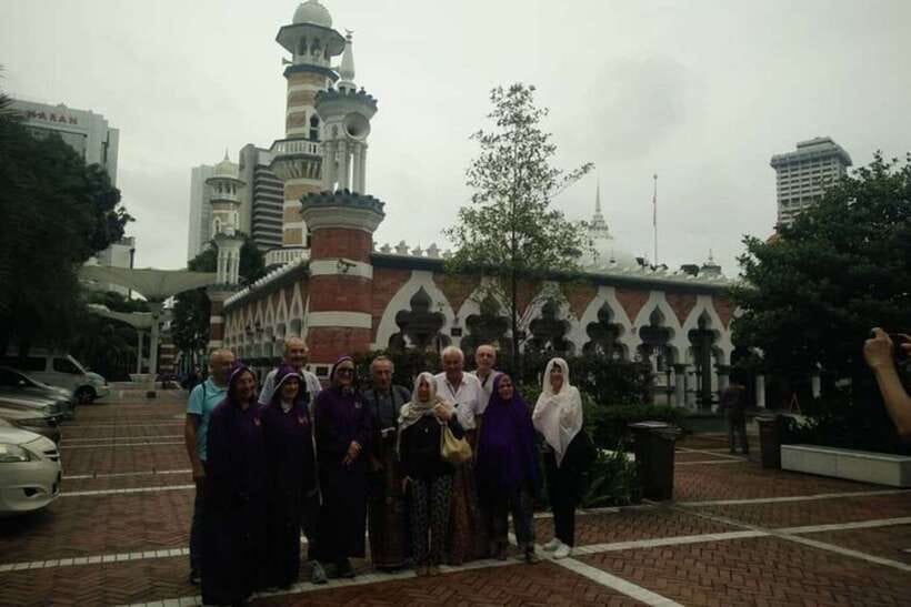 Kuala Lumpur: Private custom walking tour with a local guide - The value of a private group at $47
