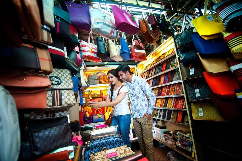 Kuala Lumpur: Private Full-Day 10 Wonders Tour - Key points at a glance