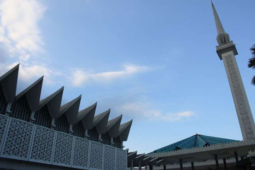 Kuala Lumpur: Private Half-Day City Tour - Old Kuala Lumpur at the railway station and Merdeka Square