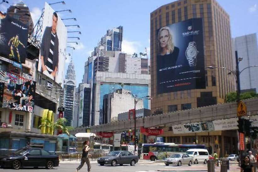 Kuala Lumpur: Private Half-Day City Tour - Beryl’s Chocolate Kingdom and the snack stop