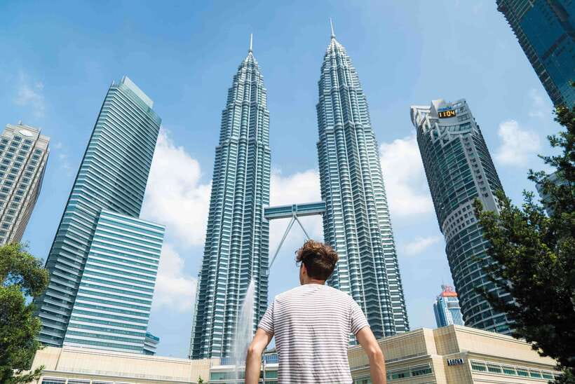 Kuala Lumpur: Private Highlights Instagram Tour - Batu Caves brings the biggest physical challenge