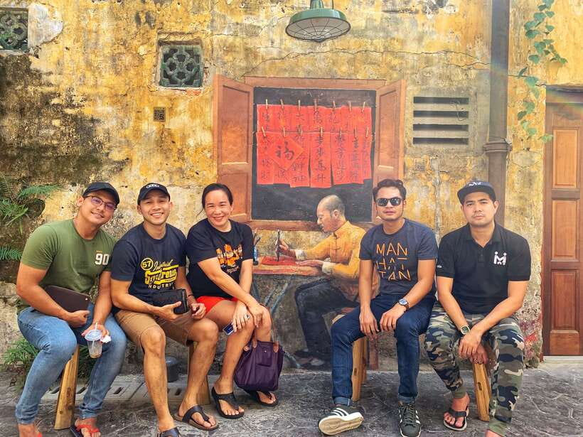 Kuala Lumpur: Private Highlights Instagram Tour - The coffee stop gives the day a breather