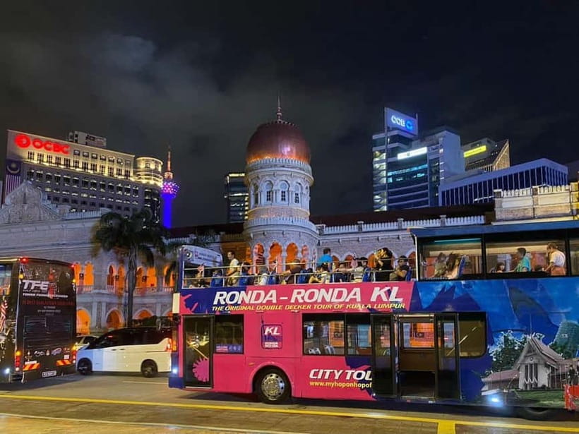 Kuala Lumpur: Ronda Hop-On Hop-Off City Sightseeing Bus Pass - Commentary and onboard service