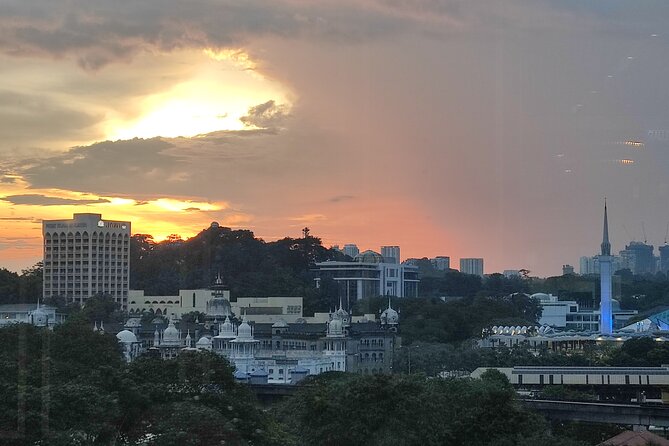 Kuala Lumpur's Nightlife Secrets and Street Food - Who should book this experience